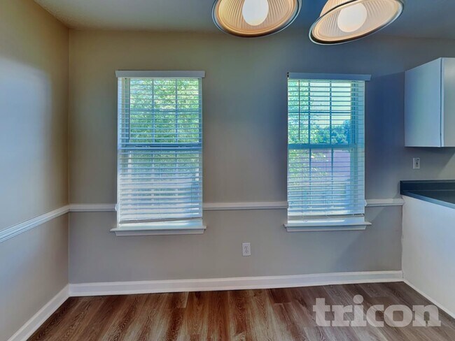 Foto del edificio - 1057 Misty Meadows Point