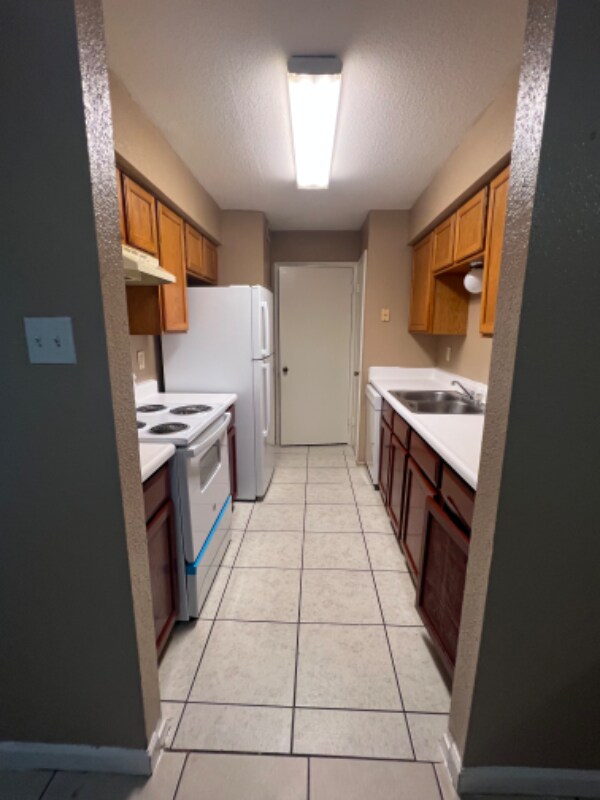 9700 Leawood Blvd Unit 1007, Houston, TX 77099 Condo for Rent in
