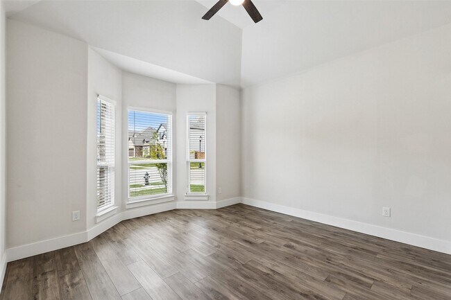 Foto del edificio - 6145 Tahoe Winds Dr