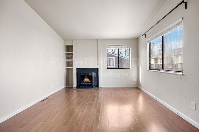 Foto del edificio - 6880 E Mississippi Ave