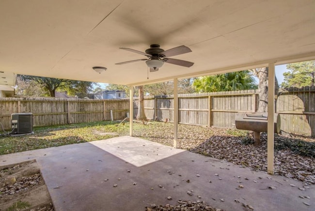 Building Photo - 21719 Nickerton Ln