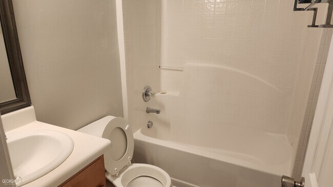 Foto del edificio - 7238 Ravenwood Ln