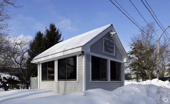 Building Photo - Algonquin Heights