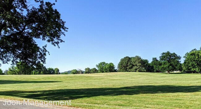 Building Photo - 3 br, 2 bath House - 746 Harpeth Knoll Road