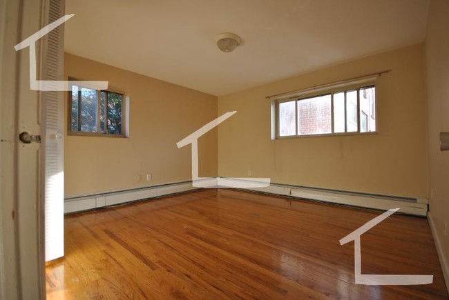 Building Photo - 276 Corey Rd