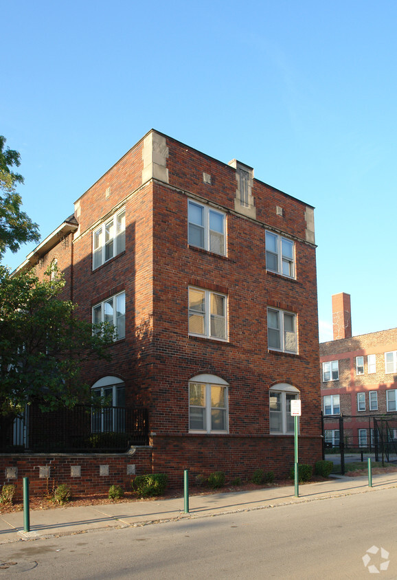 Primary Photo - Ansonia Apartments