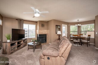 Building Photo - 4850 E Desert Cove Ave