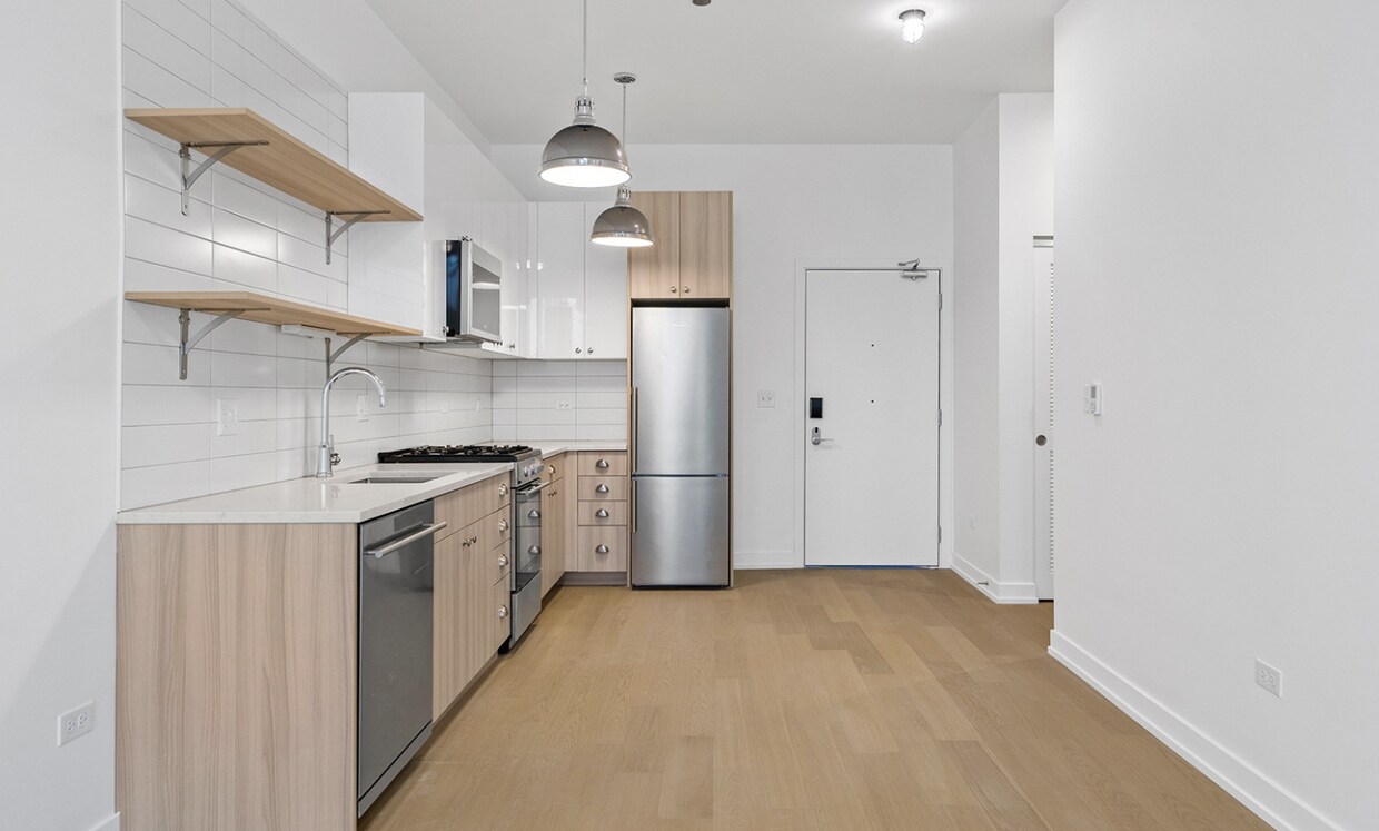 Foto principal - 5454 N Sheridan Rd