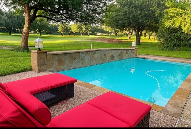 Foto del edificio - 121 April Waters Dr N