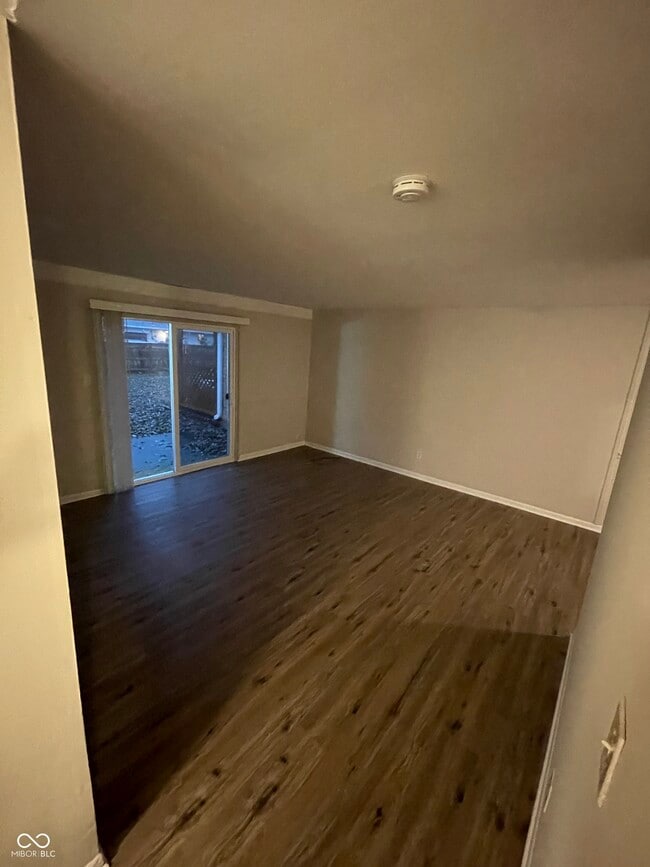 Foto del edificio - 1410 E Jefferson St