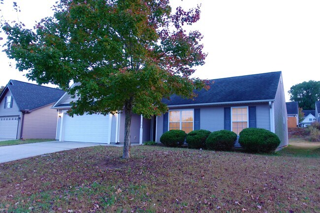 Foto del edificio - 450 Bentridge Dr