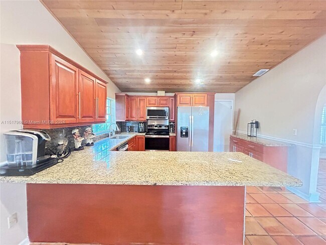 Building Photo - 18161 SW 84th Ave