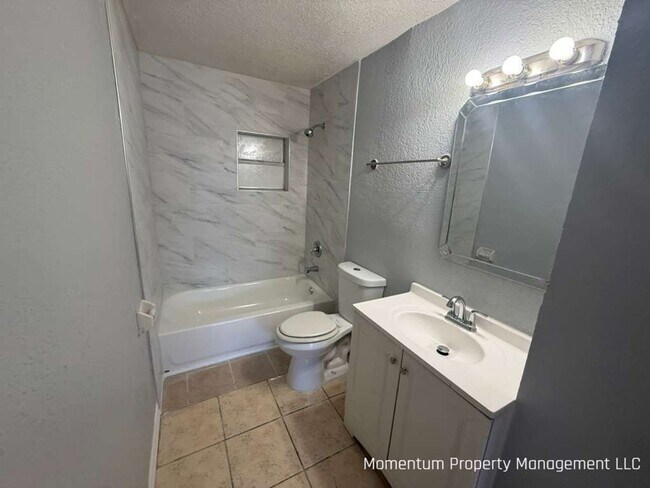 Photo - Beautiful, Remodeled 3/2 near BUSCH GARDENS! House