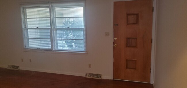 Foto del edificio - 2512-2514-2514 Braemore Rd