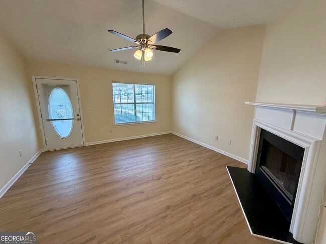 Foto del edificio - 249 Misty Ridge Trail