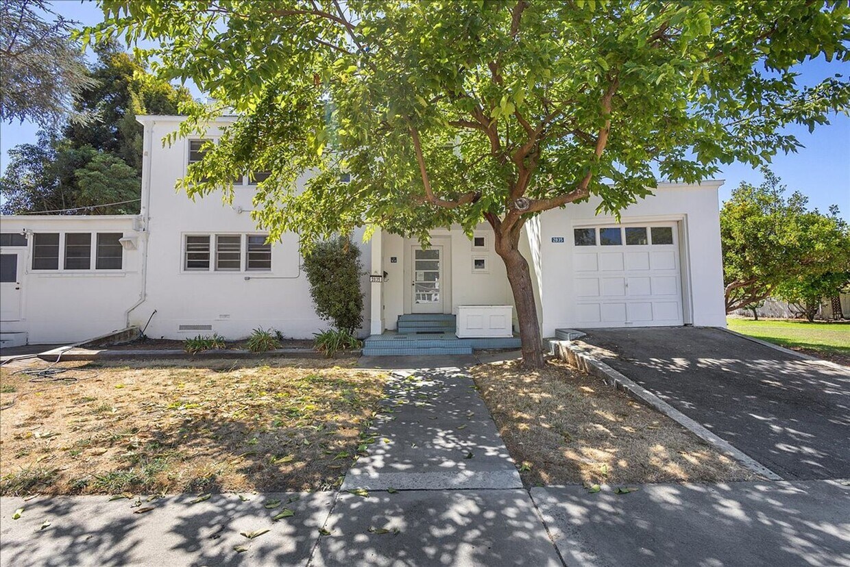 Primary Photo - 2835 San Pedro Rd