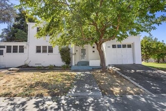 Building Photo - 2835 San Pedro Rd