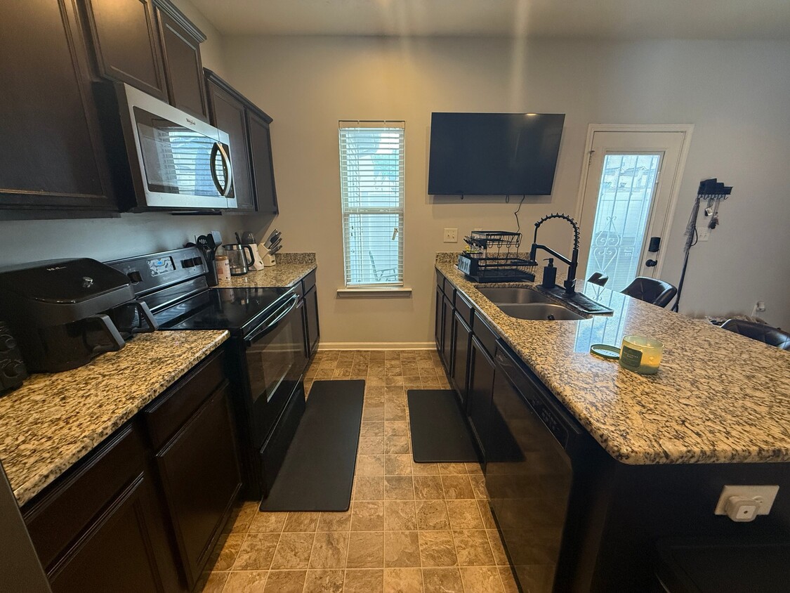 Photo - 1567 Sprucedale Dr (Nashville, TN)