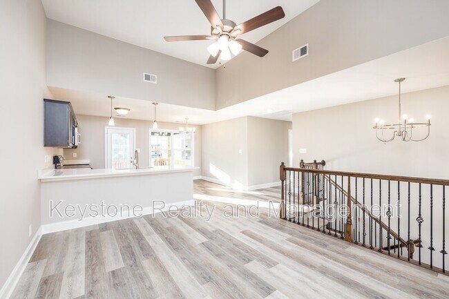 Building Photo - 808 Lillian Grace Dr
