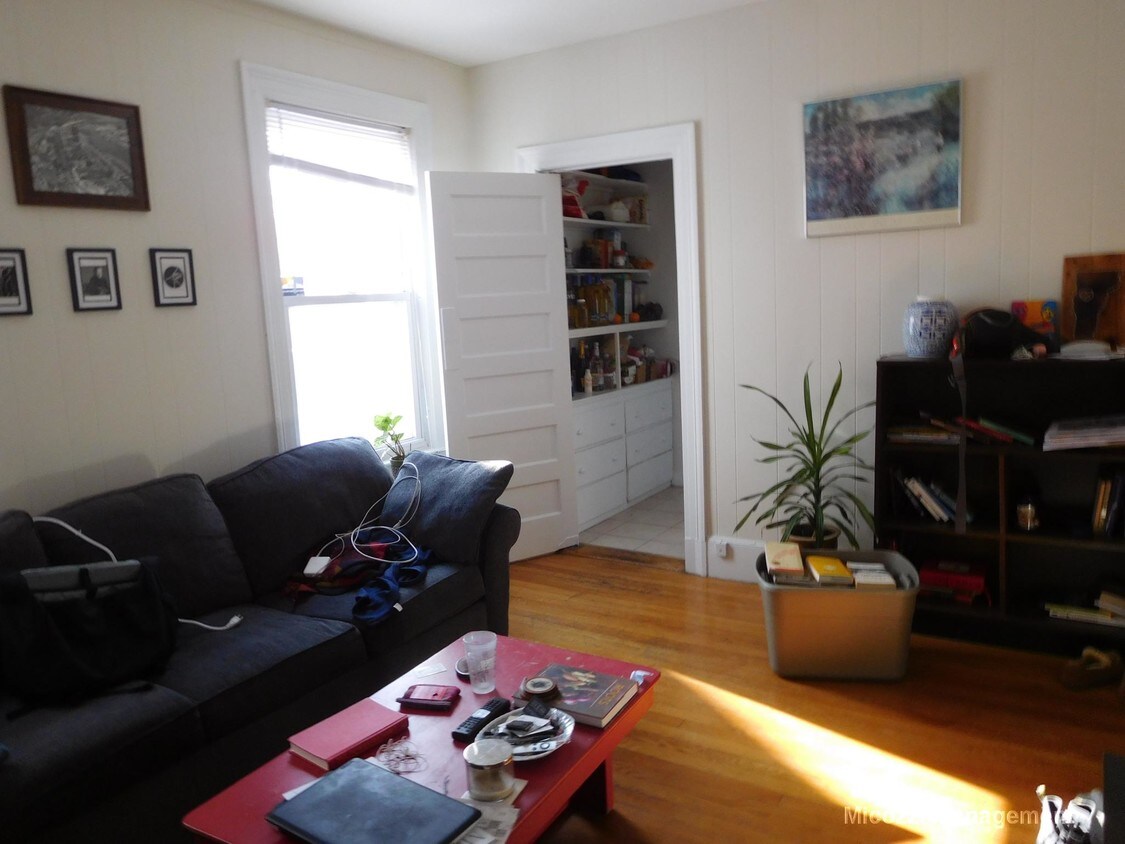 5 Ashford Ct Unit 13MM