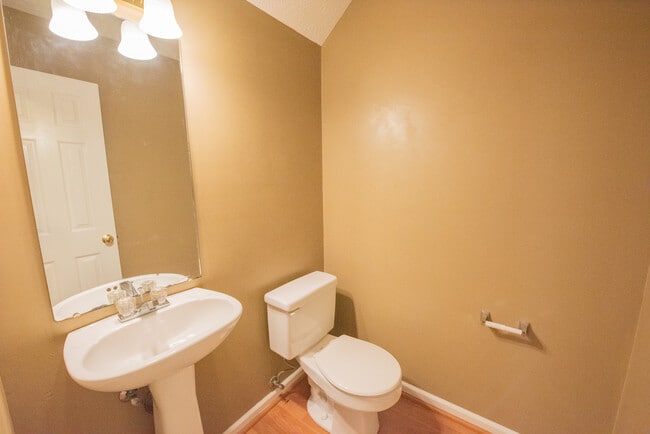 Building Photo - 2428 E University Dr