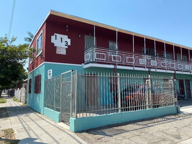 Building Photo - 113 W Century Blvd