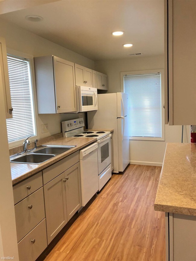 Foto del edificio - 2 br, 1 bath House - 106 N Jefferson St 10...