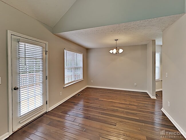 Building Photo - 1412 Angel Ct