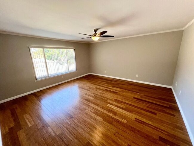 Building Photo - Spacious 4 BR/2.5 BA Townhouse in Carlsbad...