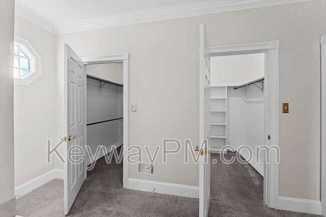 Foto del edificio - 954 Windmill Ln