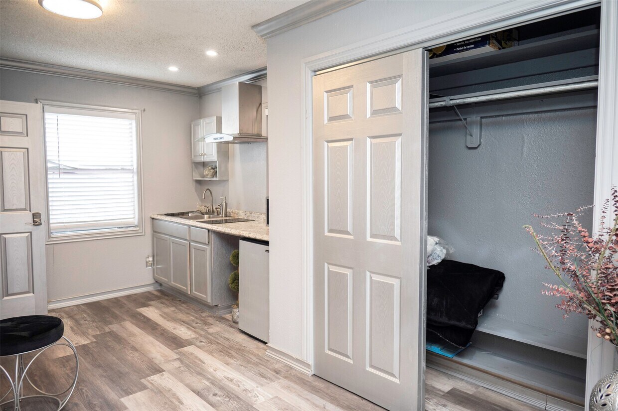 Foto del edificio - 1015-1011 11th St