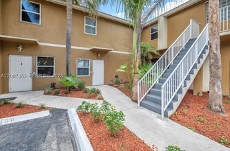 Building Photo - 10667 NW 45th St