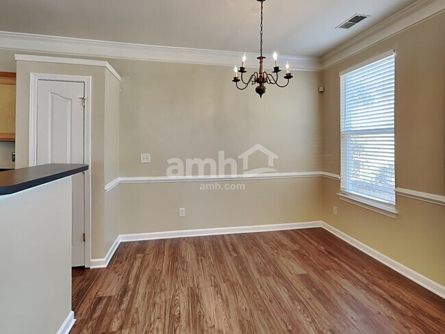 Foto del edificio - 7217 Winding Cedar Trl