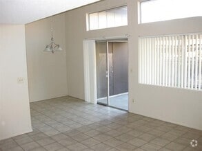 Building Photo - 1680 Oro Vista Rd