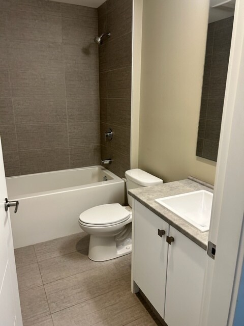 Photo du bâtiment - 44565-44565 Vandell Dr