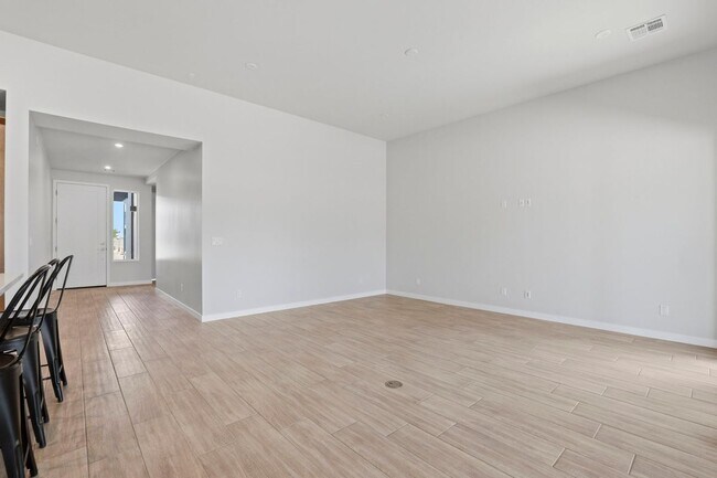 Foto del edificio - 5516 E Edgar Wy