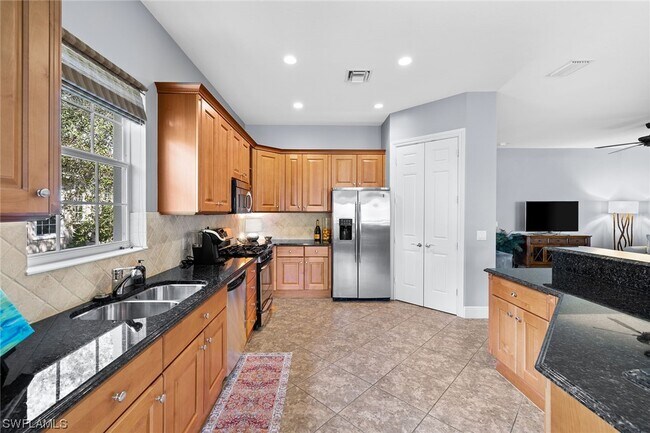 Foto del edificio - 8935 Cherry Oaks Tr