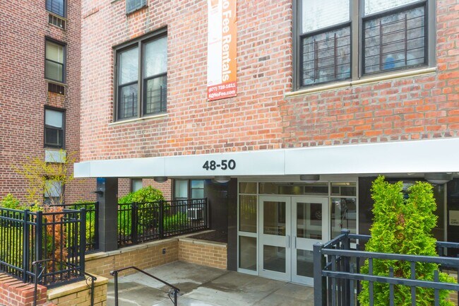 Foto del edificio - 48-50-50 38th St