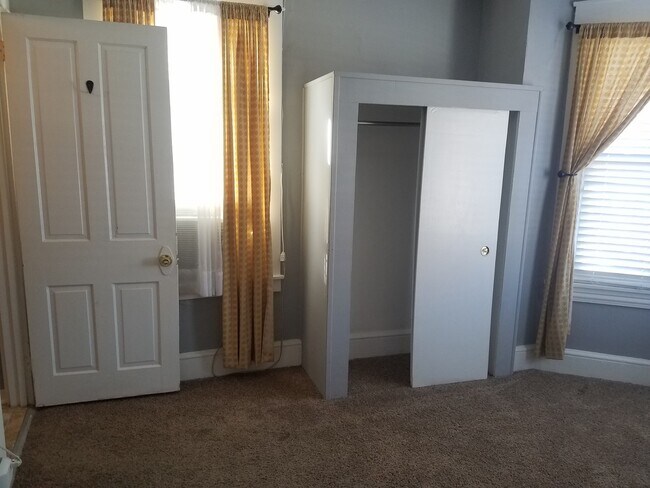 Building Photo - 200-202 E. Lemon St.