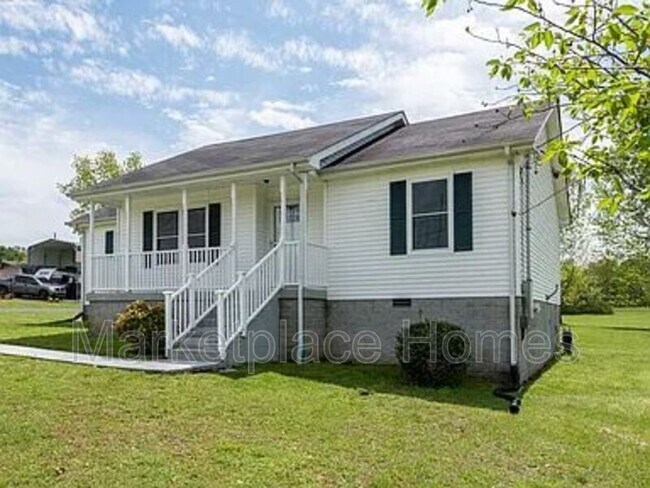 Building Photo - 762 Chicken Rd