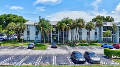 Building Photo - 1008 Green Pine Blvd