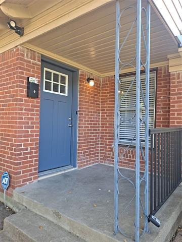 Building Photo - 10433 Cayuga Dr