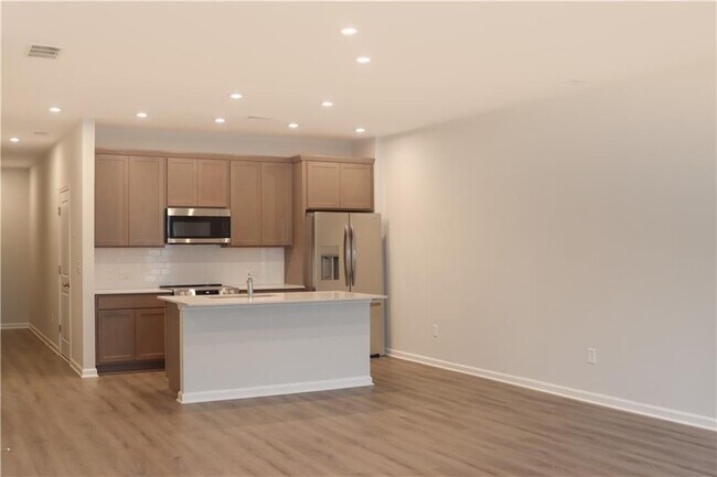 Foto del edificio - 479 Crown Dr