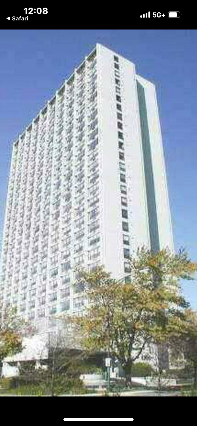 Foto del edificio - 5100 N Marine Dr