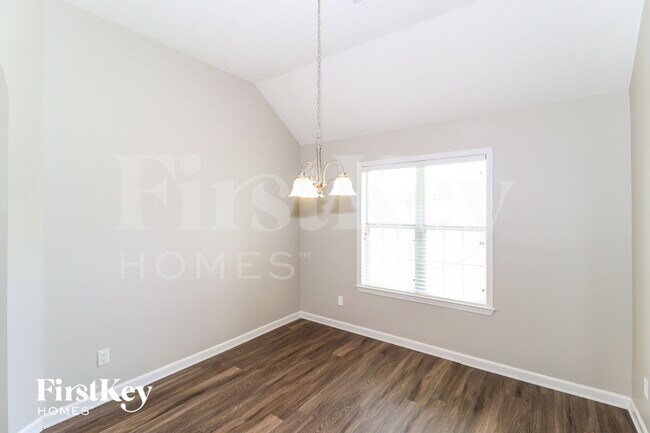 Foto del edificio - 4980 Rivercrest Ln