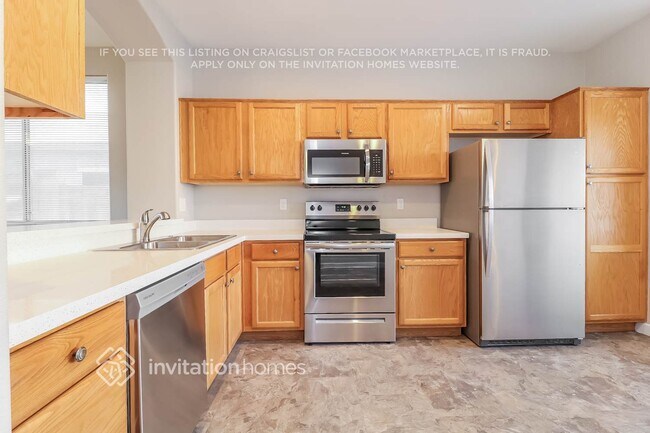 Foto del edificio - 12265 W Monroe St
