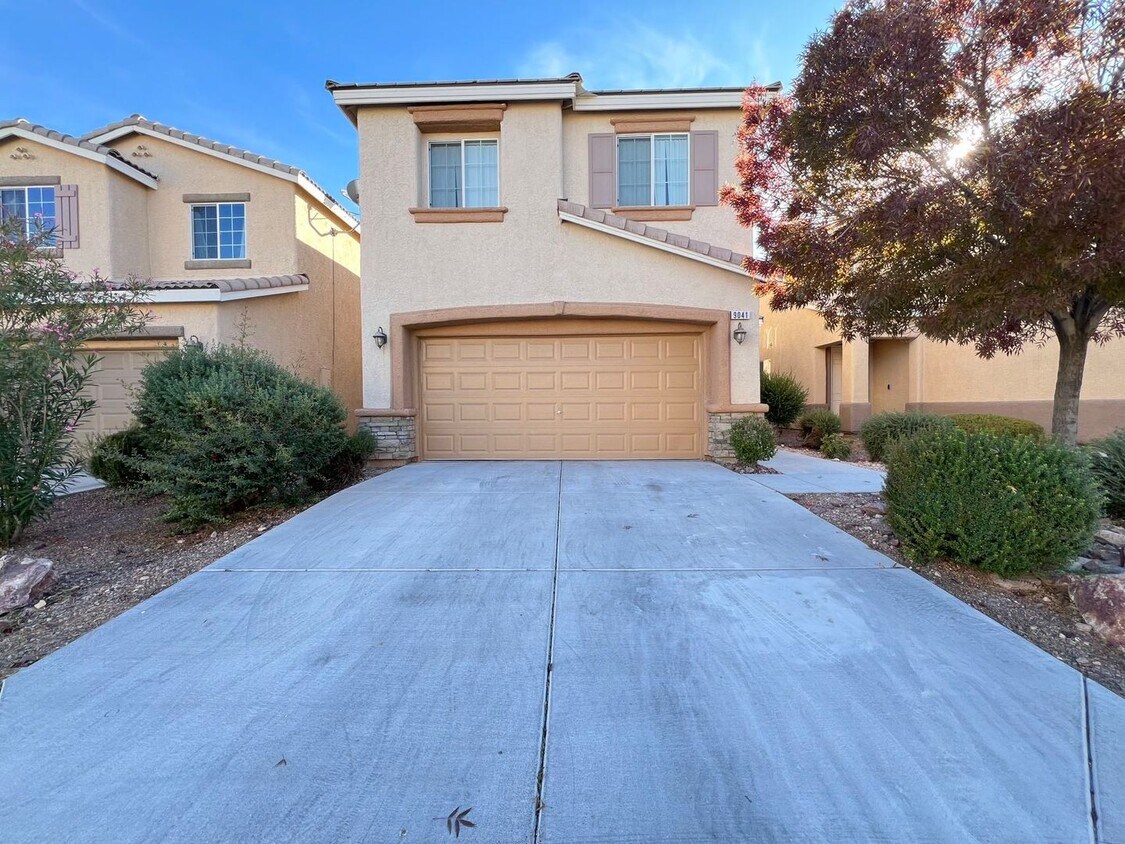 Primary Photo - 9041 Wine Cellar Ave