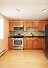 Building Photo - 158 North St