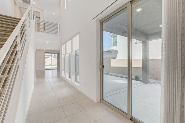 Foto del edificio - 10280 Timberline Valley Ave