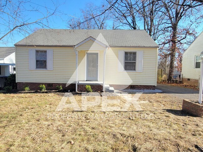 Foto del edificio - Charming 3 Bd - 2 Ba Renovated Home in Nor...